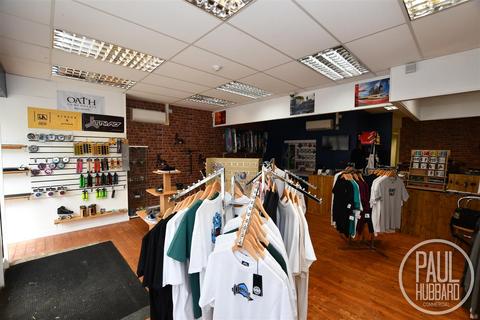 Retail property (high street) to rent, London Road North, Lowestoft, Suffolk