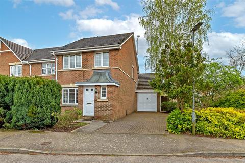 3 bedroom end of terrace house for sale, Puddingstone Drive, St. Albans