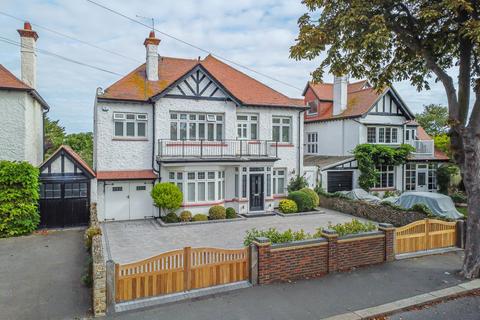 4 bedroom detached house for sale, Burges Road, Thorpe Bay SS1