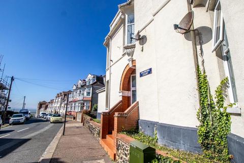 2 bedroom flat for sale, Station Road, Westcliff-on-Sea SS0