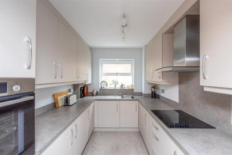3 bedroom apartment for sale, Folkwood Grove, Bents Green, Sheffield