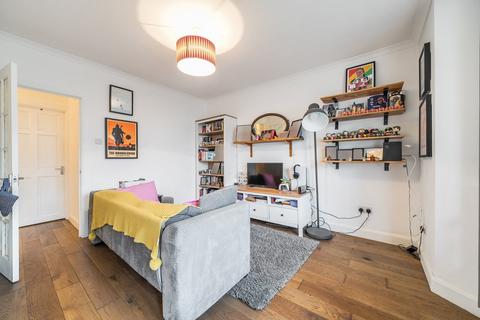 2 bedroom ground floor flat for sale, Selhurst Road, London SE25