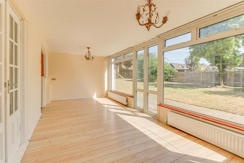 174 Lifstan Way, Southend-on-sea, SS1 2XF
