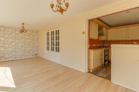 174 Lifstan Way, Southend-on-sea, SS1 2XF