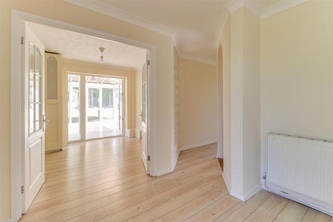 174 Lifstan Way, Southend-on-sea, SS1 2XF