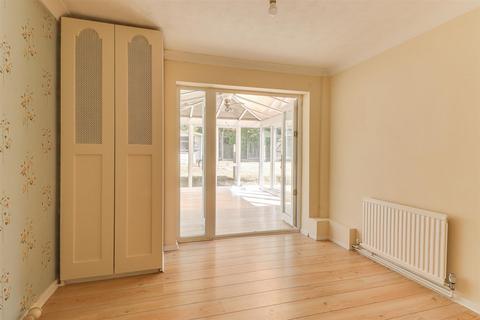 174 Lifstan Way, Southend-on-sea, SS1 2XF