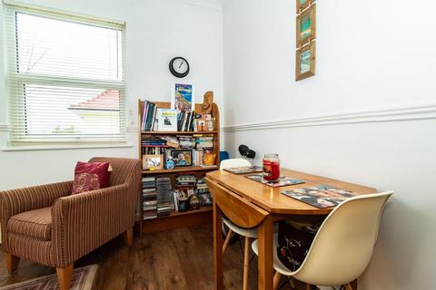 Flat 7, 1 Cossington Road, Westcliff-on-sea, SS0 7NJ