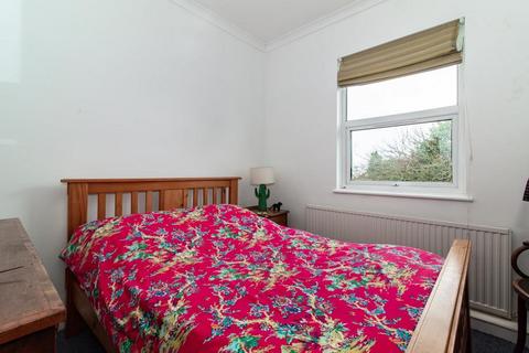 Flat 7, 1 Cossington Road, Westcliff-on-sea, SS0 7NJ