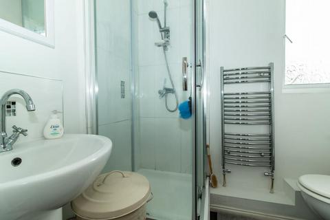 Flat 7, 1 Cossington Road, Westcliff-on-sea, SS0 7NJ