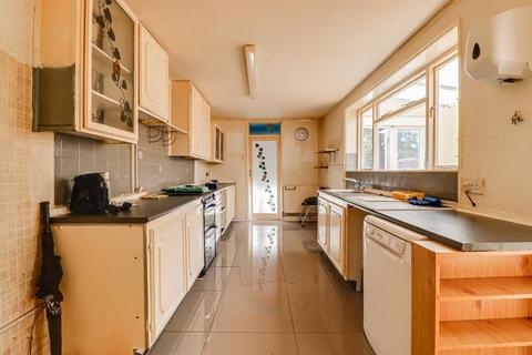 109 Queens Road, Southend-on-sea, SS1 1PX