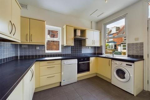 4 bedroom end of terrace house to rent, Wayland Road, Sheffield