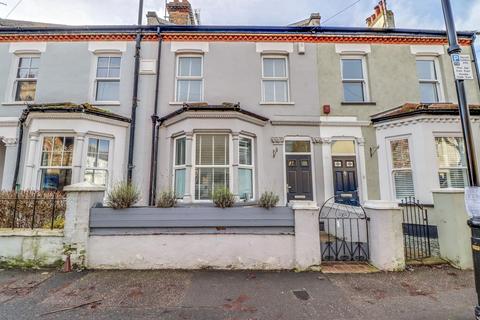 2 bedroom terraced house for sale, St. Johns Road, Westcliff-on-Sea SS0