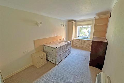 1 bedroom retirement property for sale, Homedrive House, The Drive, Hove