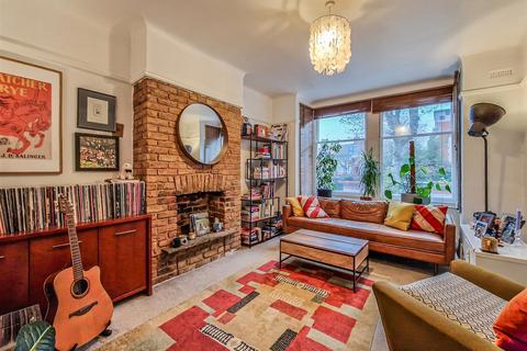 39 Avenue Terrace, Westcliff-on-sea, SS0 7PL