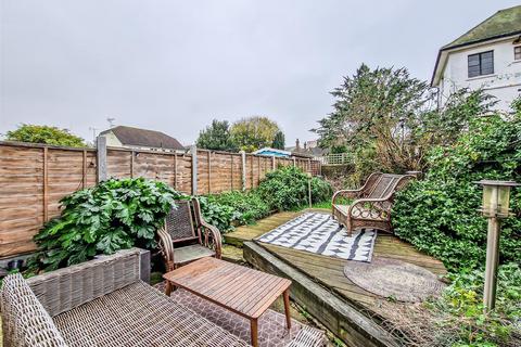 39 Avenue Terrace, Westcliff-on-sea, SS0 7PL