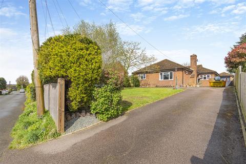 3 bedroom bungalow for sale, Charlton Lane, West Farleigh, Maidstone