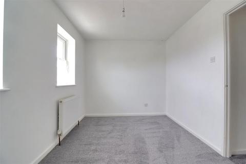 6 Barton Drive, Hessle, HU13 0HN