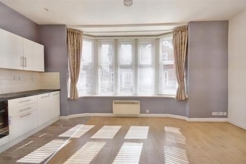 2 bedroom flat for sale, Grove Road, Eastbourne