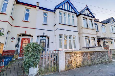 78 Central Avenue, Southend-on-sea, SS2 5HS