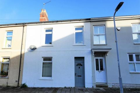 3 bedroom terraced house to rent, Salop Place, Penarth