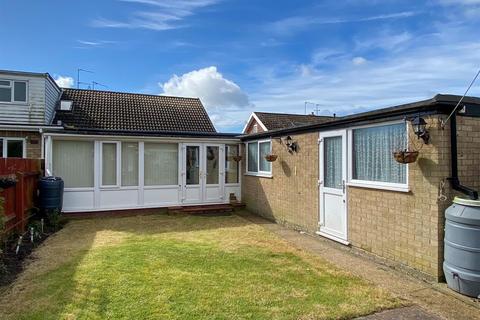 2 bedroom semi-detached bungalow for sale, Maple Gardens, Bradwell, Great Yarmouth