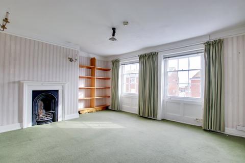 4 bedroom townhouse for sale, High Street, Lymington, SO41