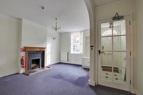 4 bedroom townhouse for sale, High Street, Lymington, SO41