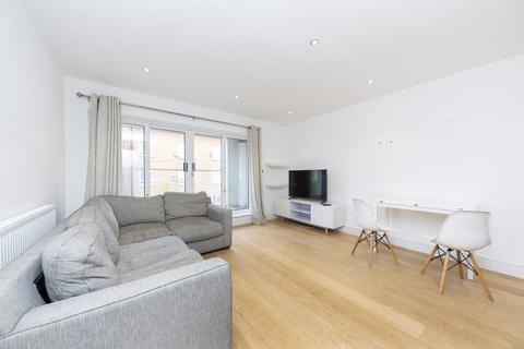 1 bedroom flat to rent, Triangle Place, SW4