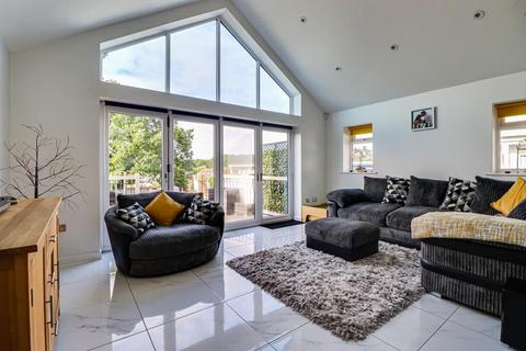 28 Boundary Road, Leigh-on-sea, SS9 5BP