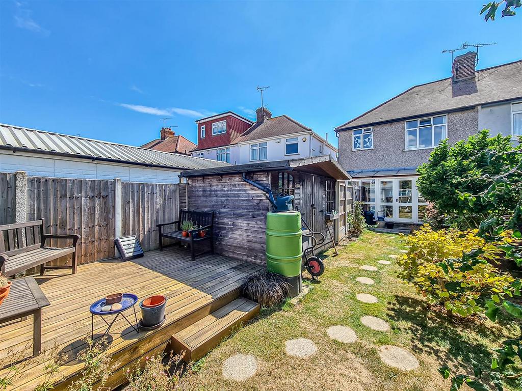 Rear garden .jpg