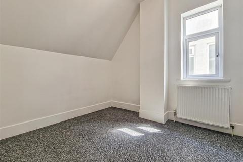 63 Feeches Road, Southend-on-sea, SS2 6TE