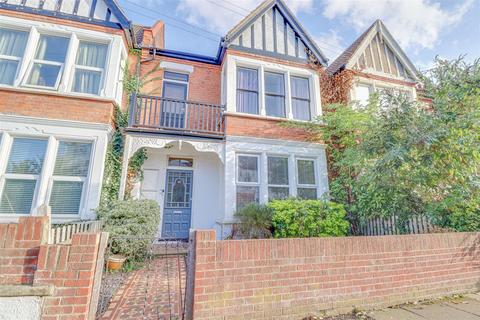 58 Cranley Road, Westcliff-on-sea, SS0 8AL