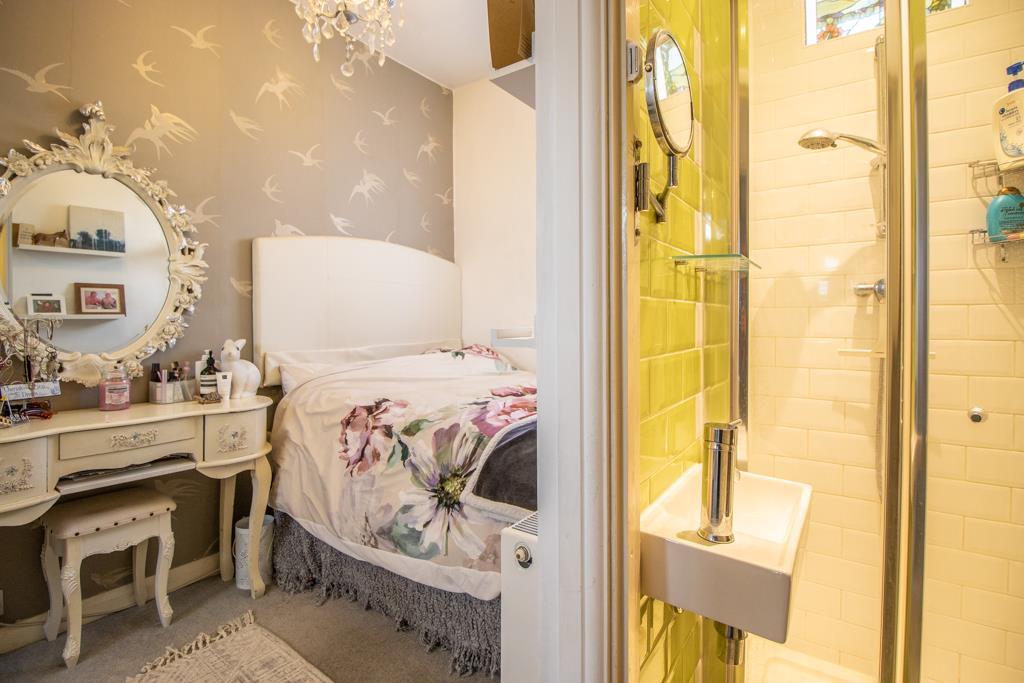Bedroom/Ensuite