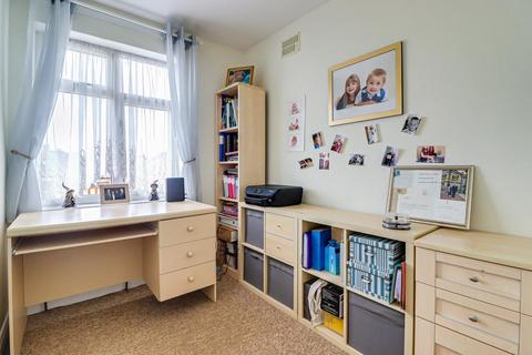 23 Byrne Drive, Southend-on-sea, SS2 6SD