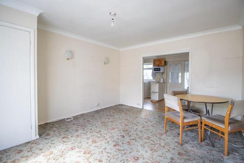 24 Belgrave Close, Leigh-on-sea, SS9 5EU