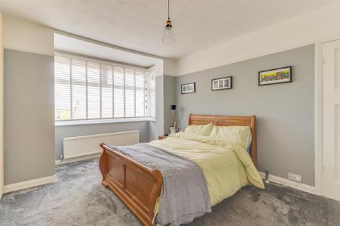 272 Elm Road, Shoeburyness, Southend-on-sea, SS3 9RY