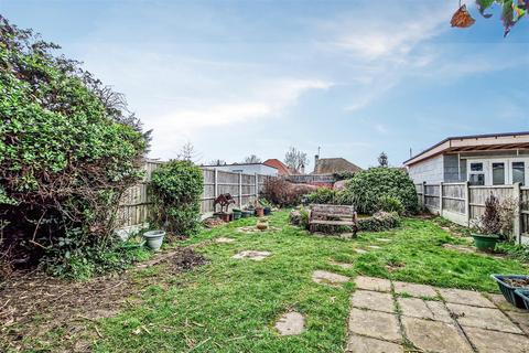 113 Feeches Road, Southend-on-sea, SS2 6TE