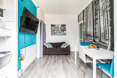 71 Branksome Road, Southend-on-sea, SS2 4HG