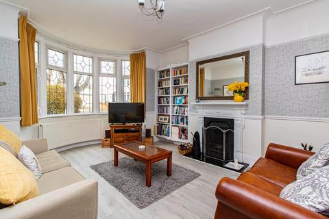 82 Sandringham Road, Southend-on-sea, SS1 2UG