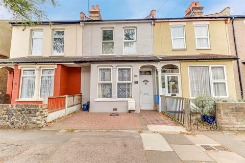 Southend on Sea - 2 bedroom house for sale