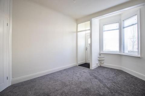 2 bedroom flat for sale, Westminster Drive, Westcliff-on-Sea SS0
