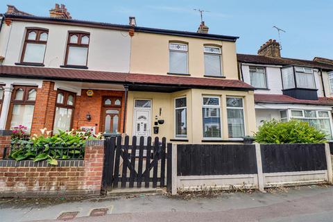 136 Central Avenue, Southend-on-sea, SS2 4DZ