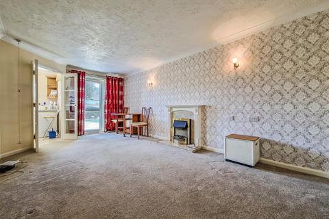 1 bedroom flat for sale, Station Road, Thorpe Bay SS1