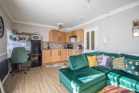 1 bedroom flat for sale, Cambridge Road, Southend-on-Sea SS1