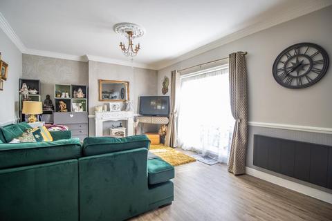 1 bedroom flat for sale, Cambridge Road, Southend-on-Sea SS1