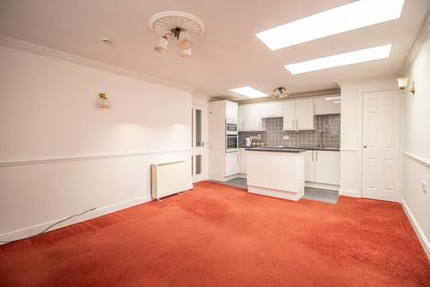 1 bedroom bungalow for sale, Cambridge Road, Southend-on-Sea SS1