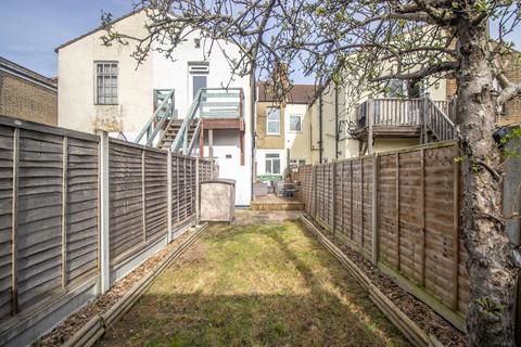 1 bedroom flat for sale, Surbiton Road, Southend-on-Sea SS2
