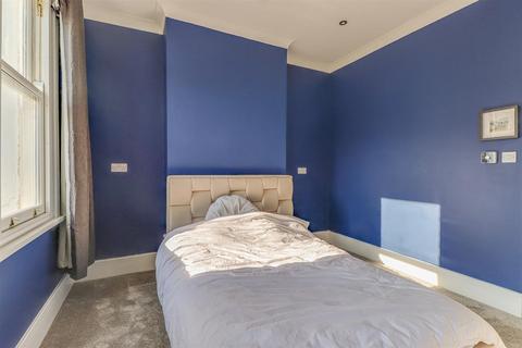 44 Brighton Avenue, Southend-on-sea, SS1 2QN