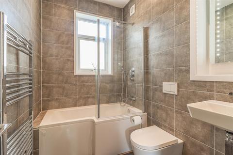 44 Brighton Avenue, Southend-on-sea, SS1 2QN