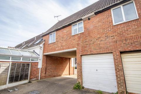 24 Allerton Close, Rochford, SS4 3AR